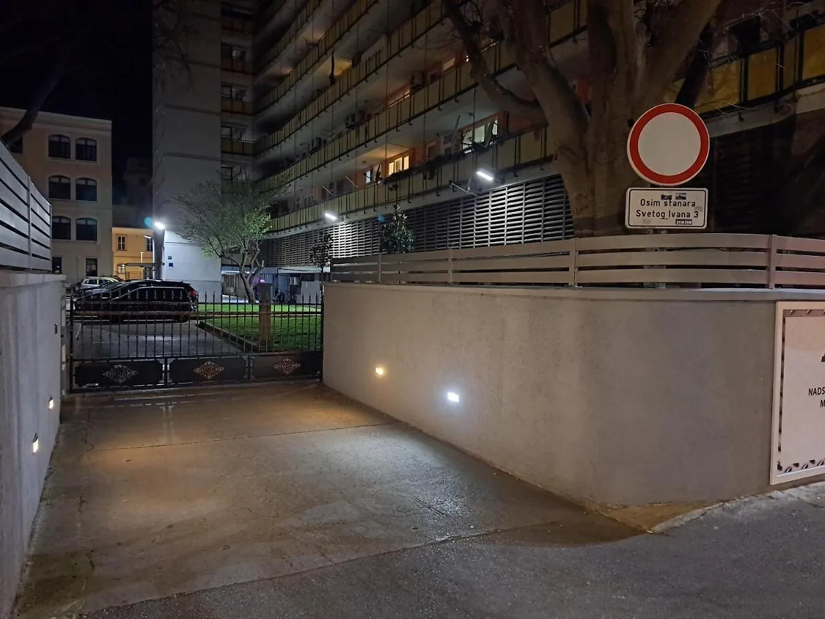 Studio Apartment Harbour Pola