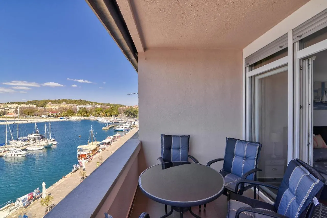 Studio Apartment Harbour Pula