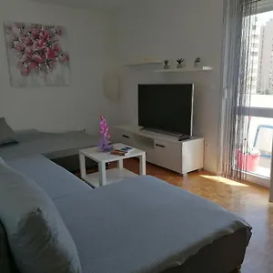 Petra Apartment