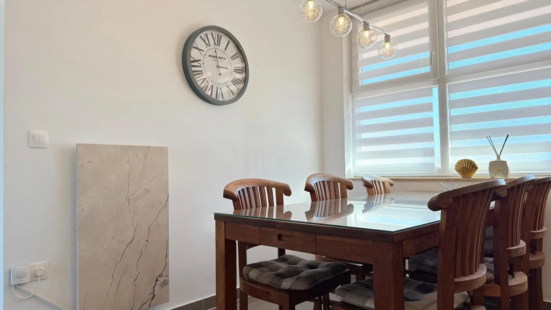 Studio Apartment Harbour Pula 0*,